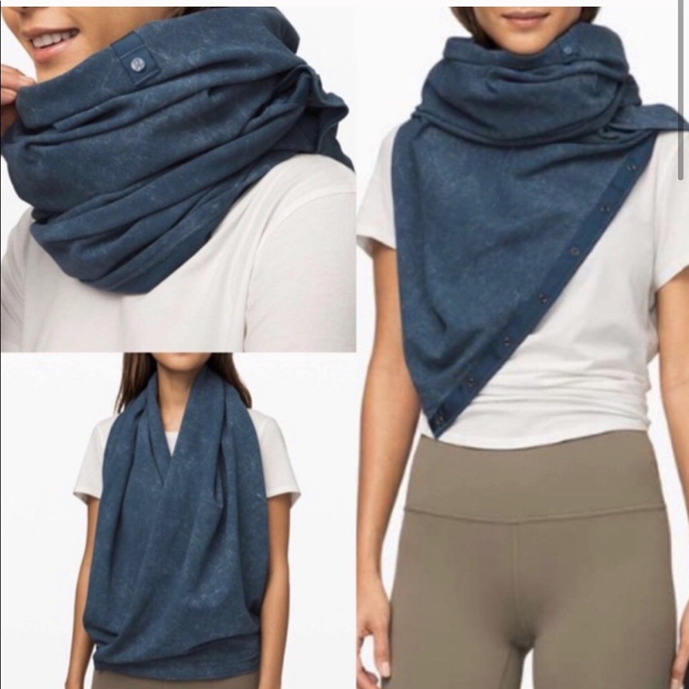 Sale!! 💙 NWT Lululemon Vinyasa Scarf